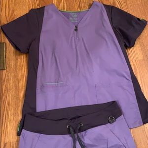 Scrub set